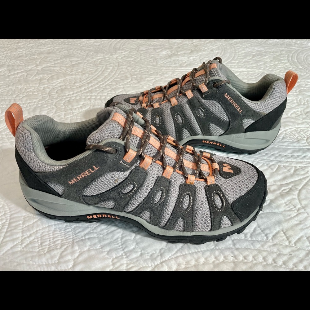 New Merrell Depart Hiking Shoes Size 9